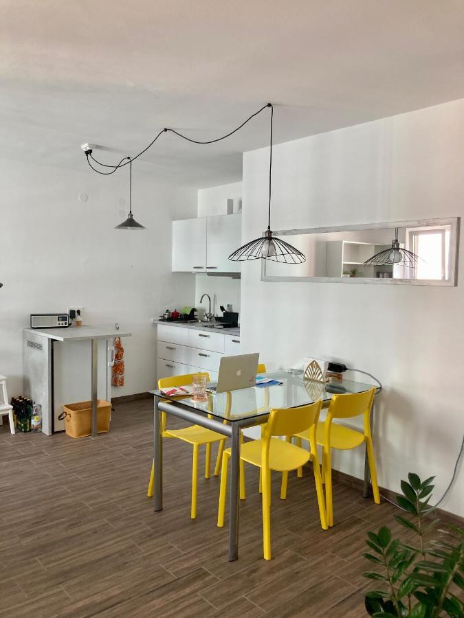 Apartment For 2 In Margareten Wina Bagian luar foto